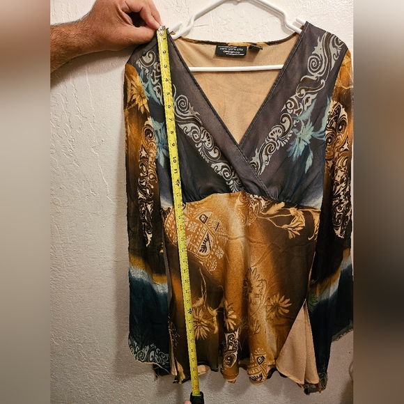 Worn only once. Like new beautiful tunic top - Picture 7 of 8